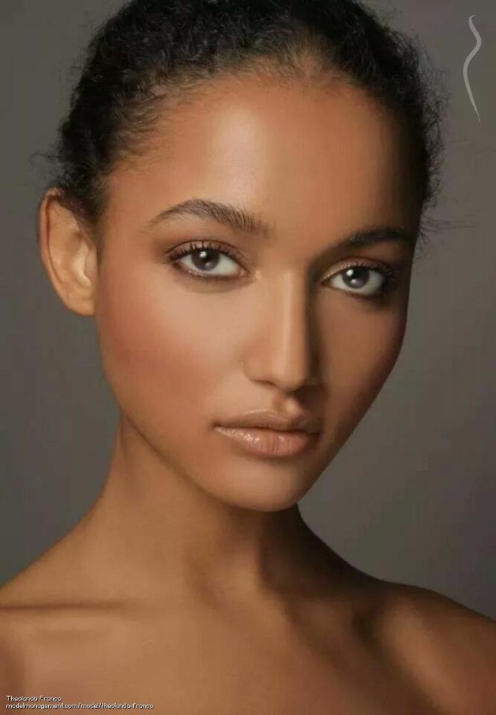 Model & Ex-Beauty Queen : Theolanda Franco