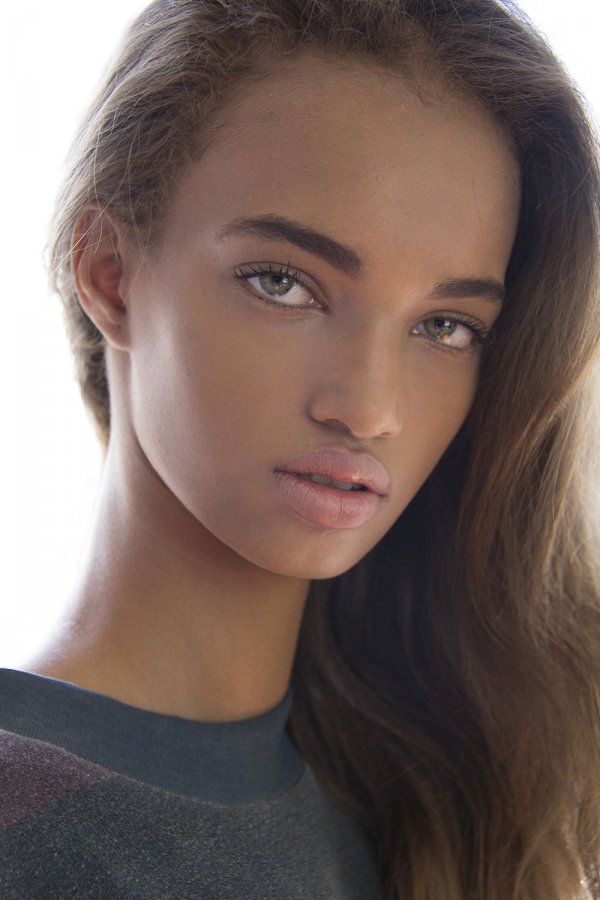 Brazilian Model: Ellen Rosa