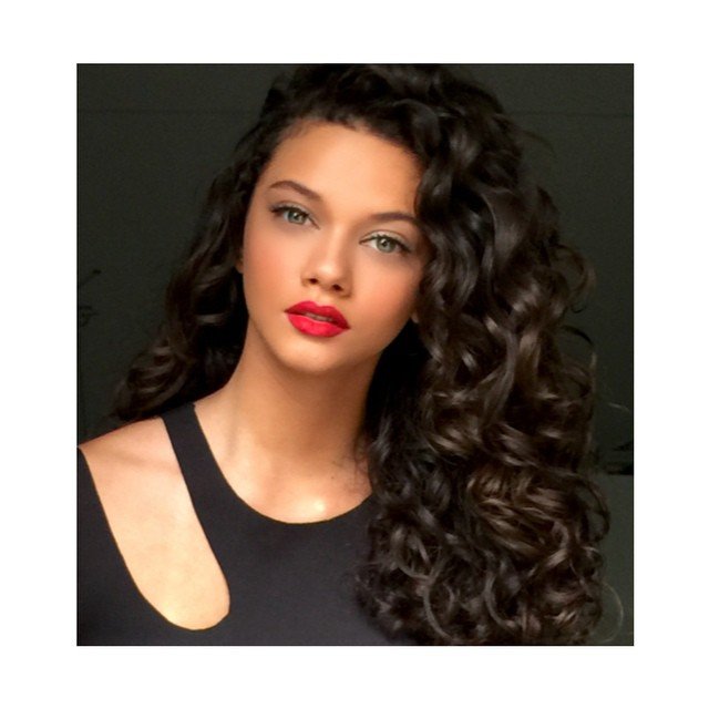 Brazilian Model: Marina Nery