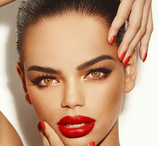Brazilian Model: Yasmin Santana