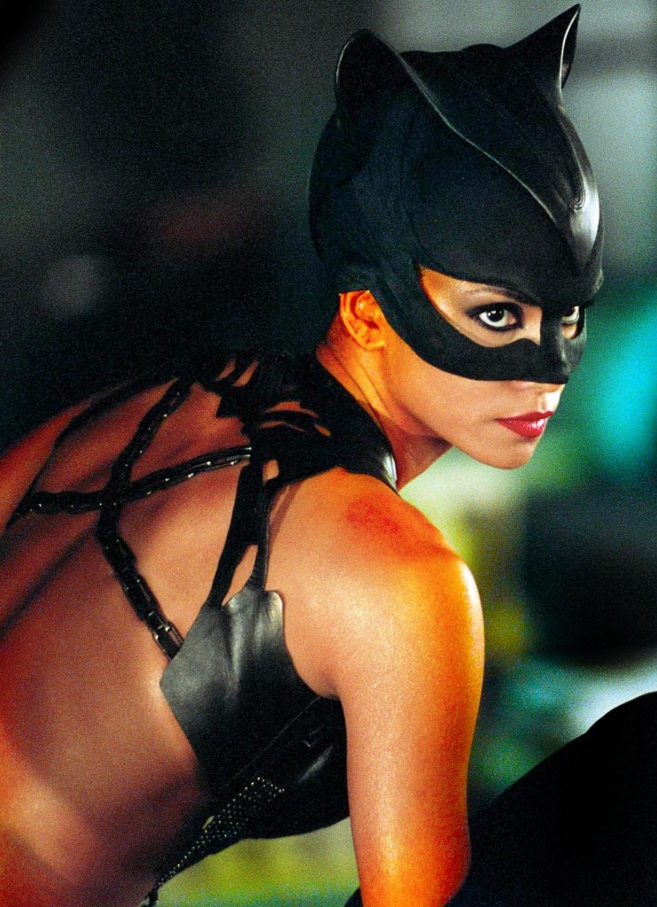 Halle Berry As Catwoman 04