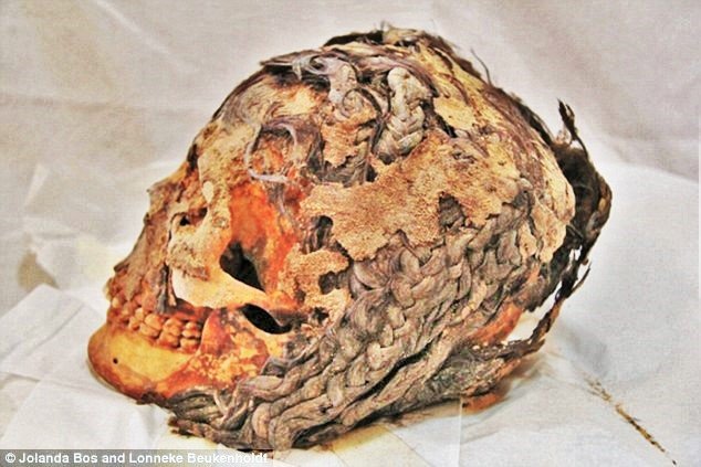 3000 year old hair extension mummy 1000