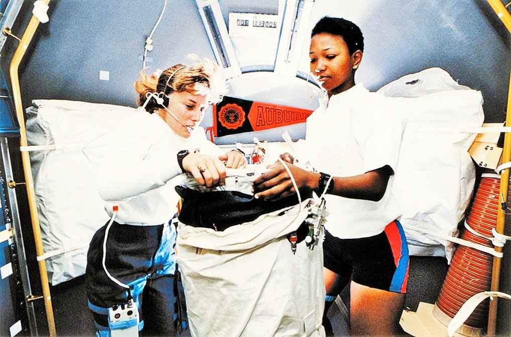 Mae Jemison 03