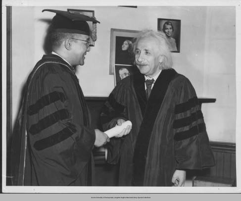 3_May_1946_1_Albert_Einstein_and_Horace_Mann_Bond_pose_for_photographs_after_the_conferring_of_the_honorary_degree