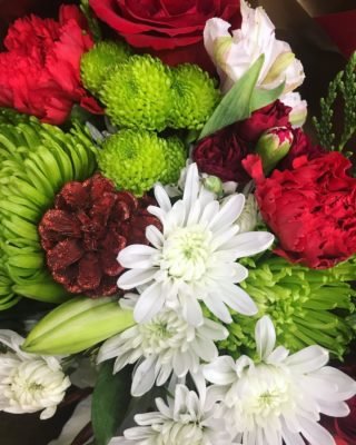 Happy holidays 
#amazing #socialsteeze #fitness #followme #all_shots #textgram #family #instago #igaddict #awesome #girls #instagood #my #bored #baby #music #red #green #water #bestoftheday #black #party #white #yum #flower #carryme #night #instalove
